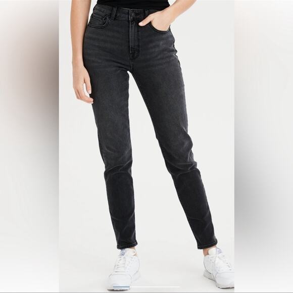 American Eagle Outfitters washed black mom jeans size 6 Regular - Picture 13 of 13